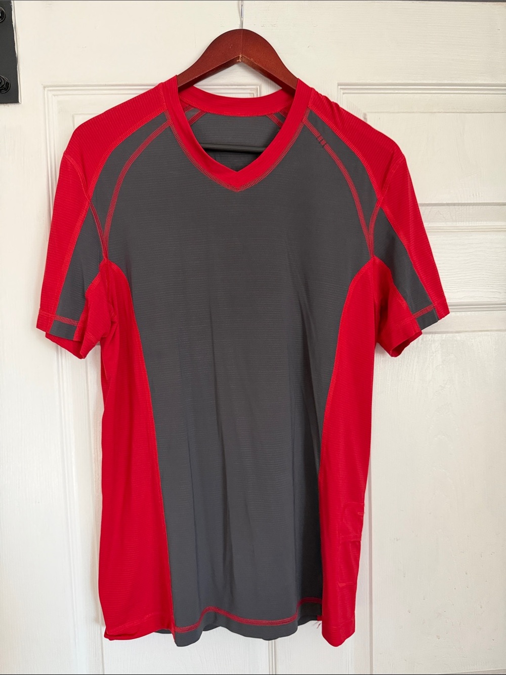 lululemon athletica Men's Red and Gray Tshirt